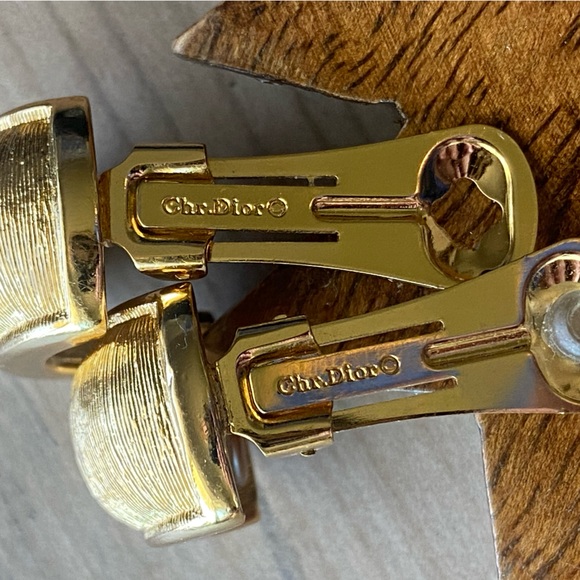 Vintage Christian Dior Gold Textured Clip-On Earrings - Picture 9 of 10